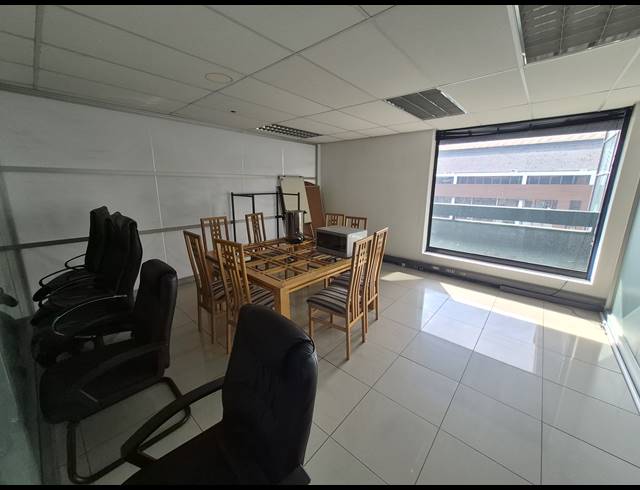 313M² OFFICE TO LET IN RIVONIA